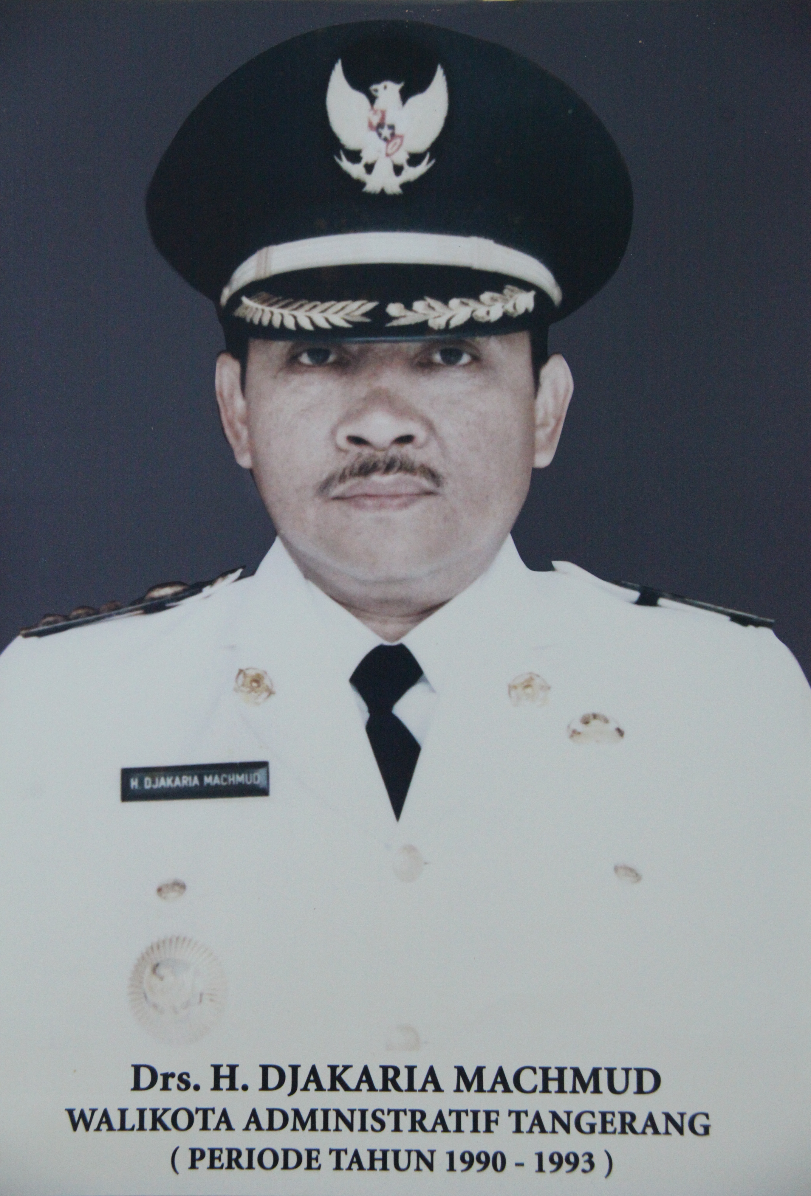 Drs. H. Djakaria Mahmud (Wali Kota Administratif) 1990-1998